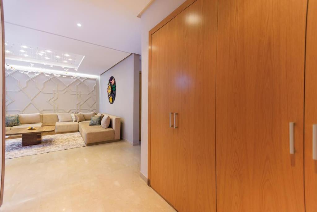 Spacious Waterfront 3br Flat In Marina Sale Apartment